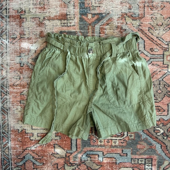 Democracy Sage Green High-Rise Shorts - Picture 1 of 2